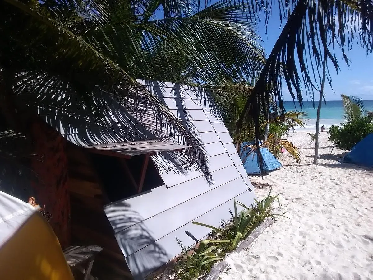 Camping Chavez Eco Beach Camping&Cabañas Tulum