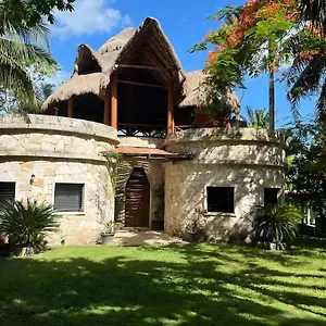 https://casa-paraiso-maya.quintano-roohotels.com